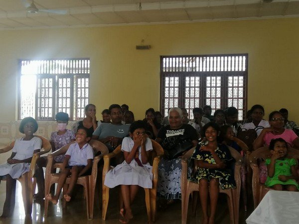 An entertainment program and uniform distribution program to school children in Homagama (2023-10-13)